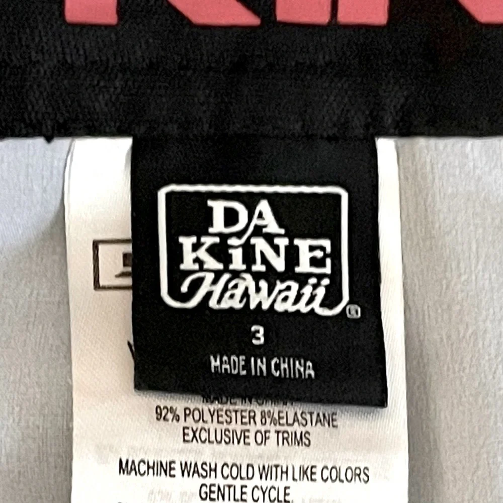 🌺 Dakine Hawaii Freeride Black Tie Dye Board Shorts Juniors Size 3
